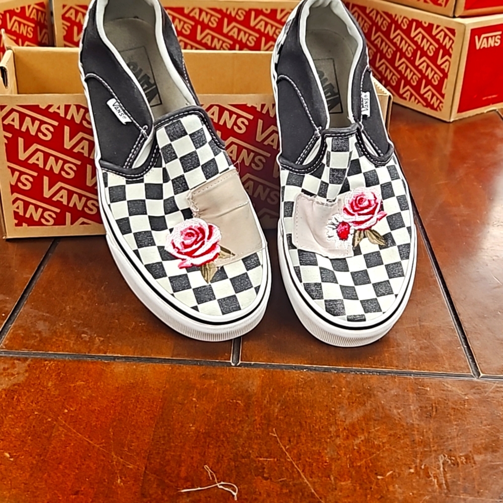 Checkered vans slip on with rose detailing